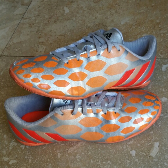 WoMen's AdidAs PreDit0 - Picture 2 of 7